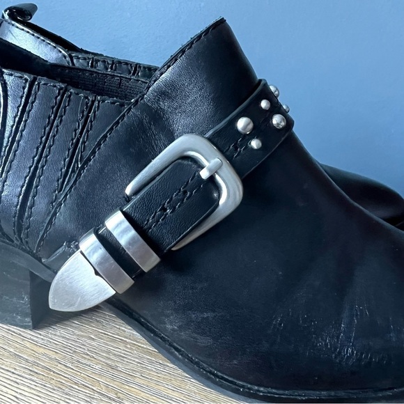 BCBG Loela Leather Ankle Booties - Picture 3 of 10